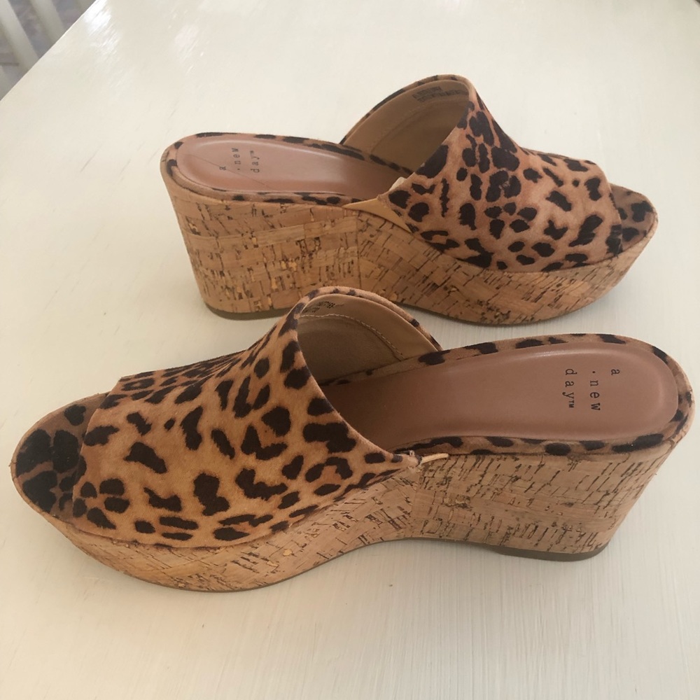 Leopard skin wedge sandals